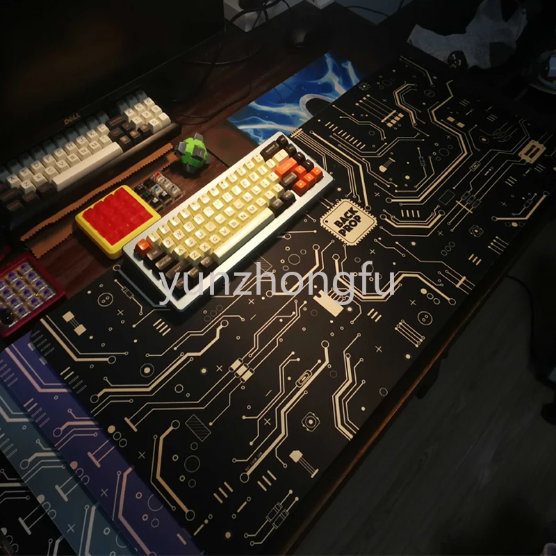 

Designer Authorized-"Doro Customized Keyboard" Theme Table Mat