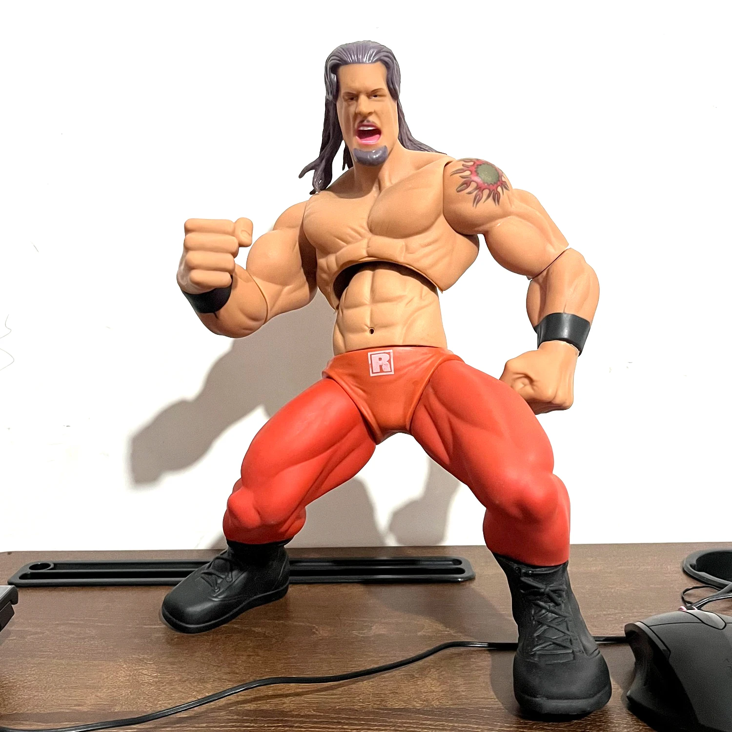 

35cm Huge Figure MMA/WWE/AWE HHH Figura Challenge Arena Wrestling Gladiator Championship Moving Figure