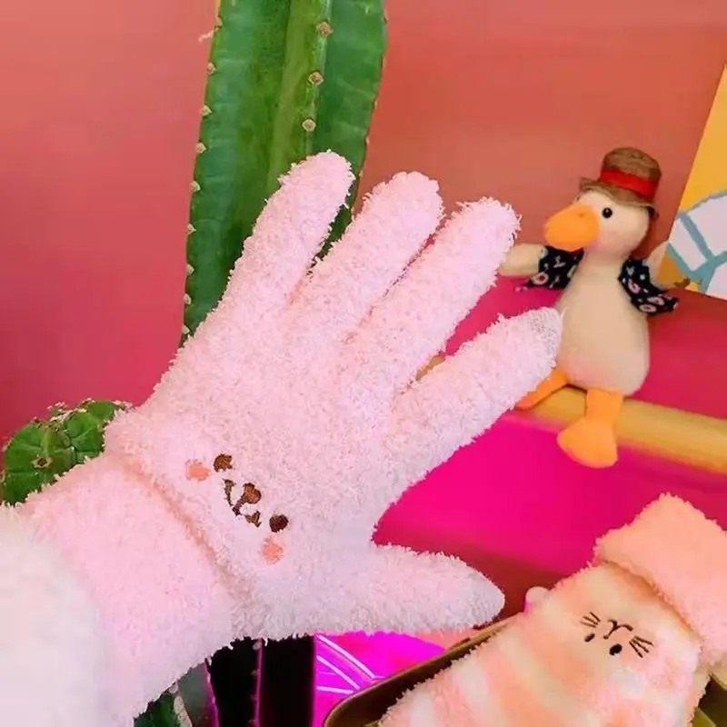 Adorable Gloves Portable Winter Gloves Cute Soft Fluffy Plush Winter Gloves Cartoon Bear Winter Warm Full Finger Gloves