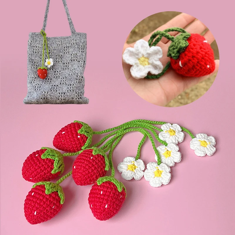1pcs Handmade Knitted Strawberry Keychain Keyring Women Crocheted Wool