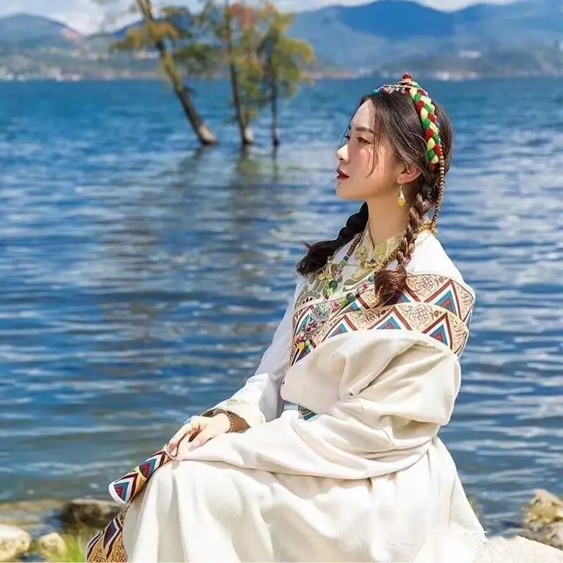 チベット民族衣装の魅力と選び方｜チベット民族衣装を実際に着てみた感想