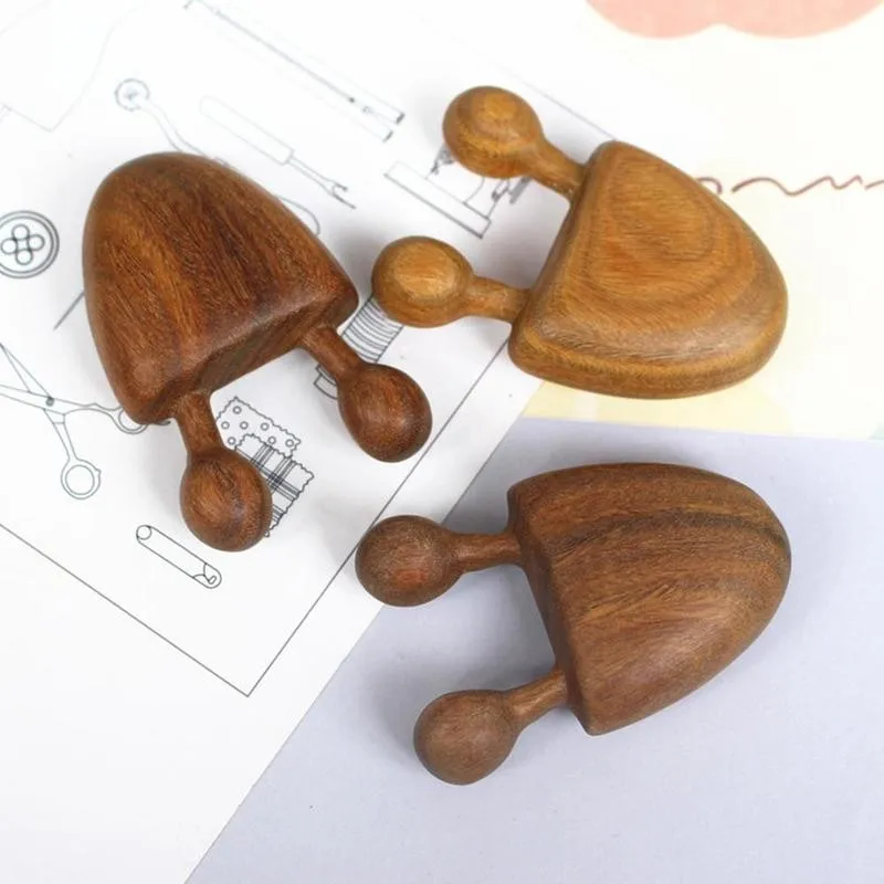Face Massager Green Sandalwood Facial Massage Comb Wooden Handle Eye Massage Small Snail Comb