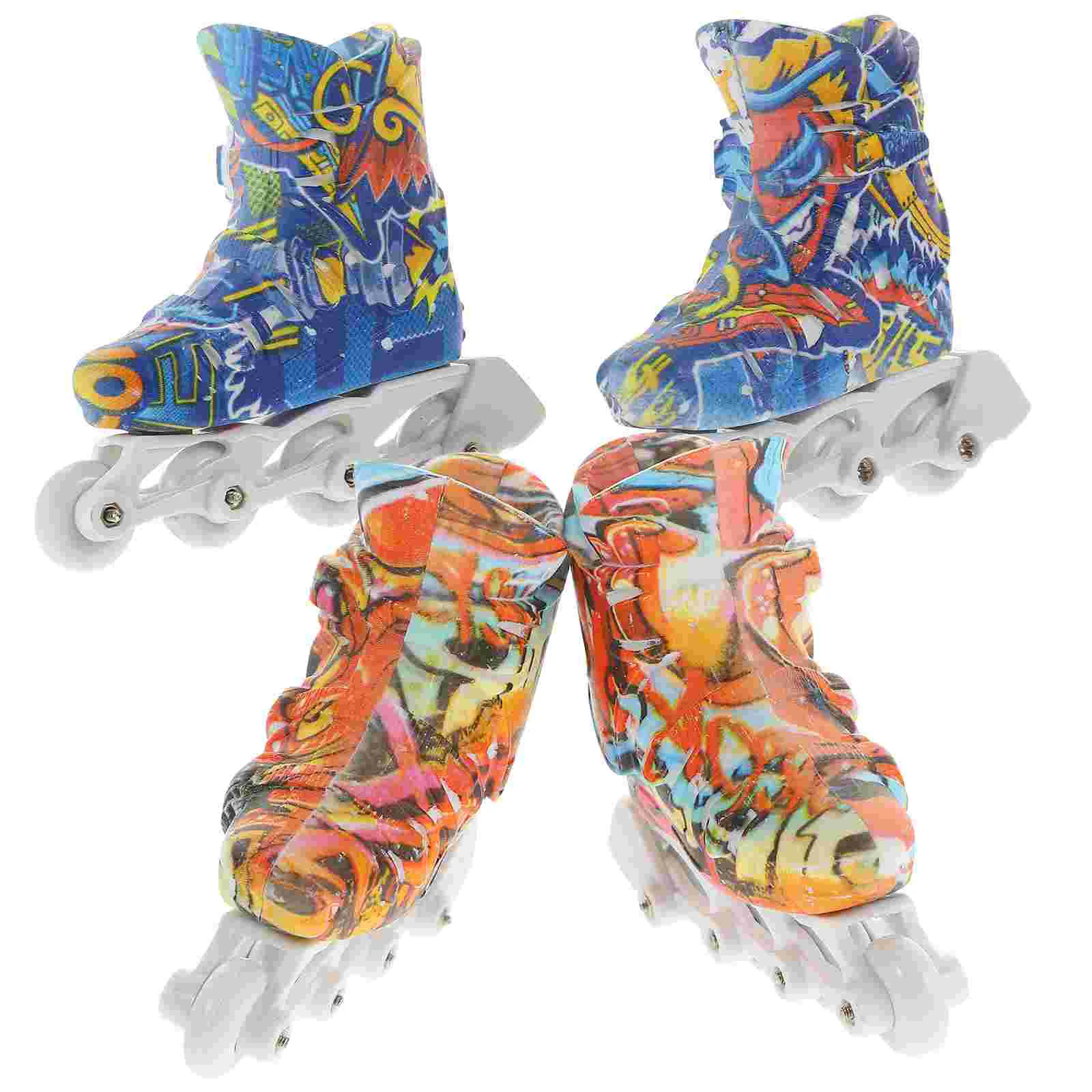 

2 Pairs of Compact Finger Toys Portable Fingertip Toys Finger Simulation Roller Skate Models