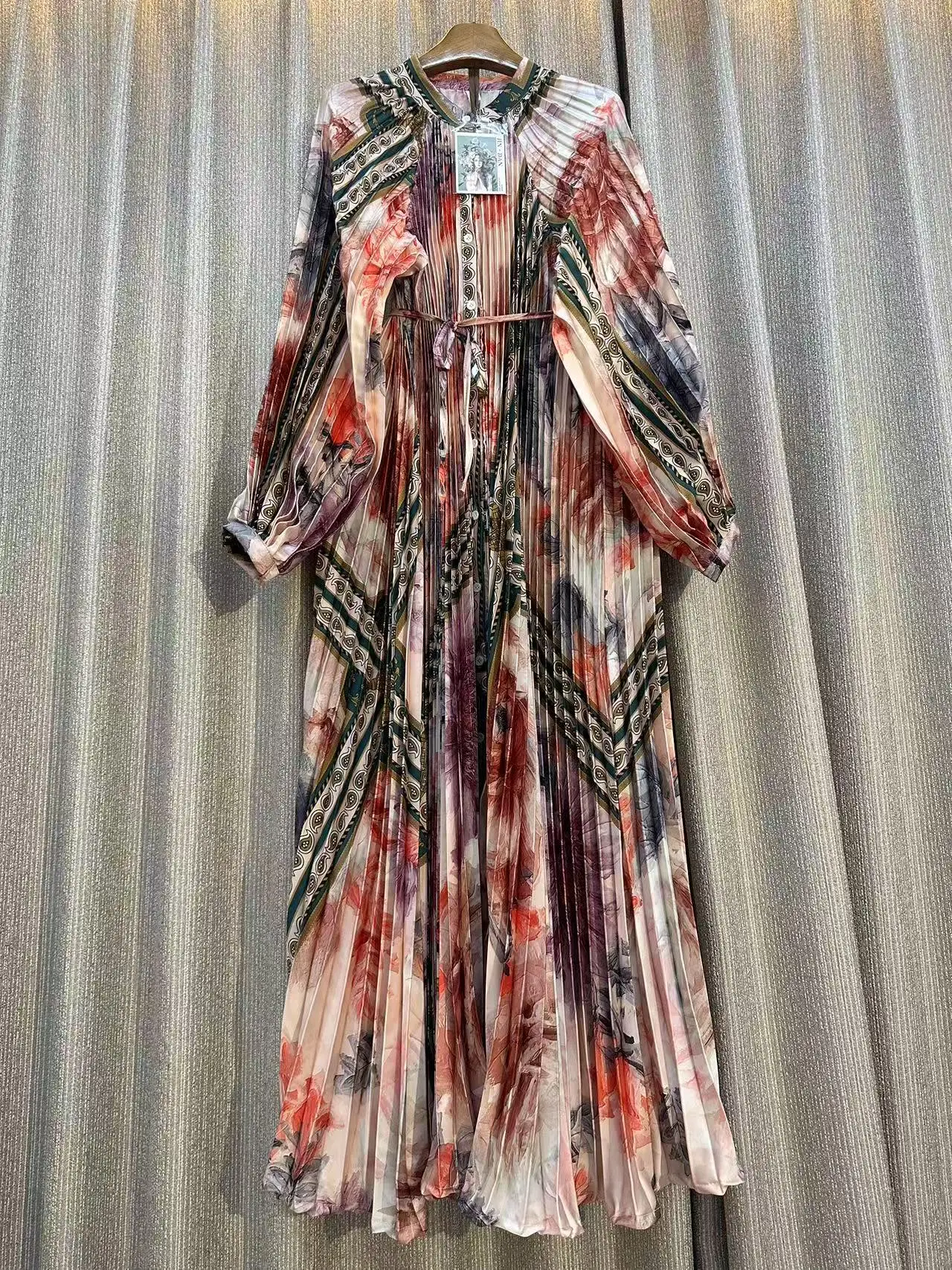 Bohemian Woman Printing Dress O-Neck Lantern Sleeve Robe