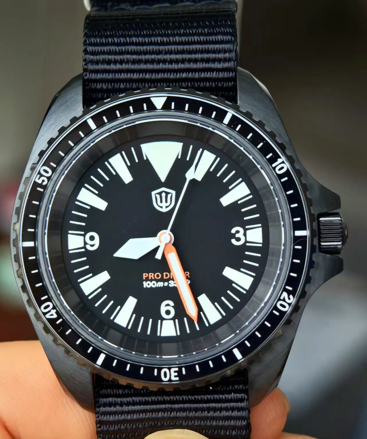 Watchdives WD1980 V2 ミリタリーダイバーウォッチ VH31 Buy Watchdives Watches | WD1980 V2 Mechaquartz Military