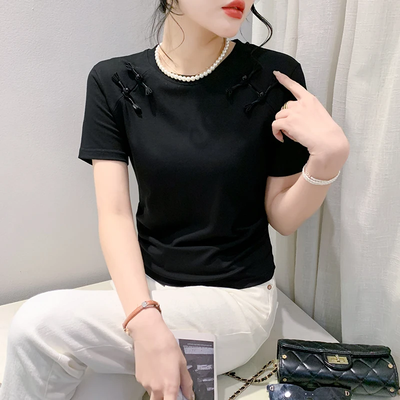 

Черная летняя хлопковая футболка в Корейском стиле, модные пикантные драпированные женские топы с круглым вырезом и пуговицами, пуловер с коротким рукавом, футболки, новинка 2024, 442823