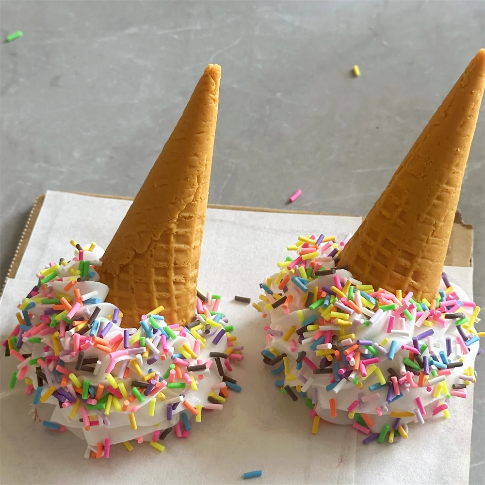 面白いドロップアイスクリームコーンドアストッパーかわいい 3D