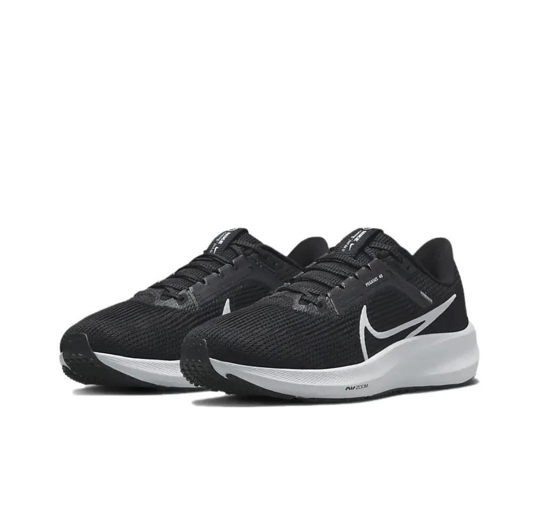 thumbnail image 1 of Nike Air Zoom Pegasus 40 Zapatillas de running de caña baja antideslizantes y con absorción de impactos para hombre, color negro, 1 of 5
