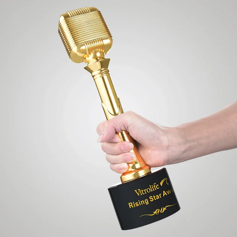 Custom-made Creative Music and Singing Trophy, Metal Microphone Trophy, Crystal Base for Competition Award, Home Decoration, 1Pc