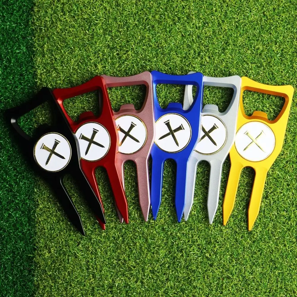 

Multi-function Golf Fork Zinc Alloy Precisely Position Golf Green Divot Fork Comfortable Ergonomically Designed