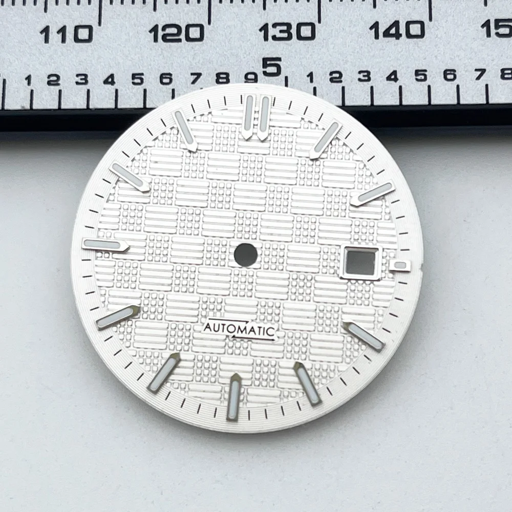Elegant 31mm Grid-Patterned Round Watch Dial