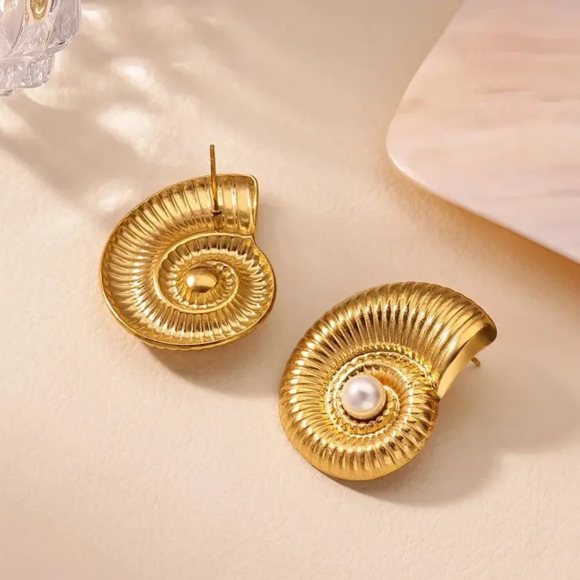 Luxury Peral Conch Stud Earrings Gold Color Retro Chic Stainless Steel