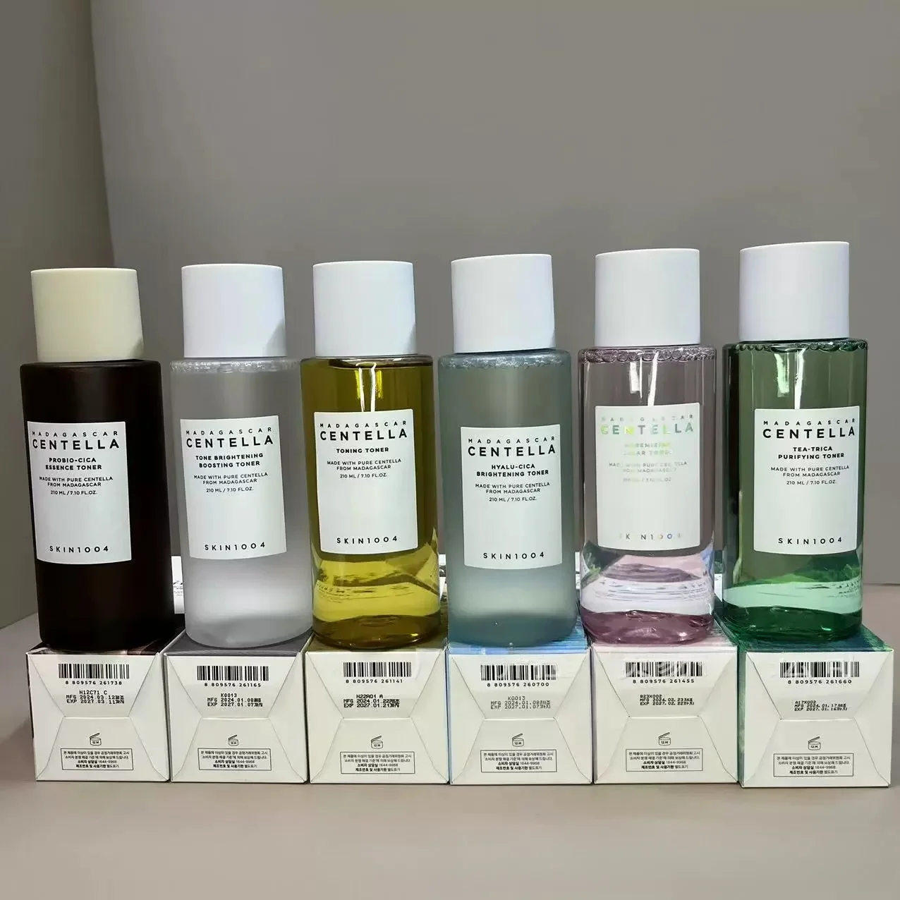 skin1004 Centella asiatica toner is gentle and acne-relieving, moisturizing, soothing and repairing barriers, wet compress 210ml