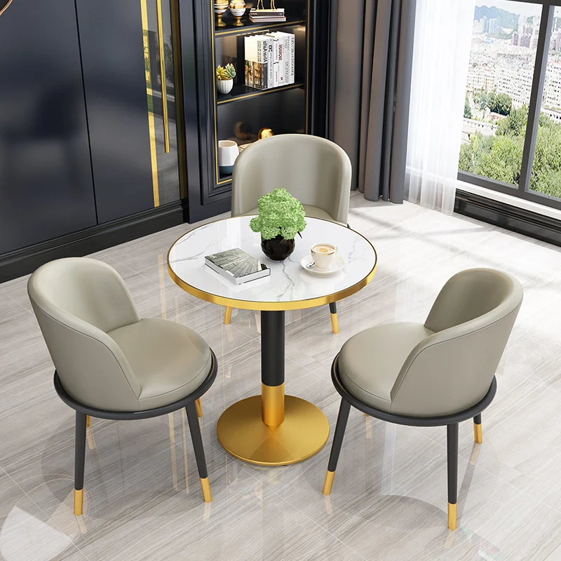 Рисунок 4 - Семейный стол, стулья для гостиной