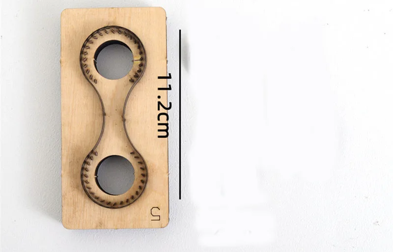 GABARIT DE DECOUPE,SK2225--Matrices De Découpe En Métal, Matrices De