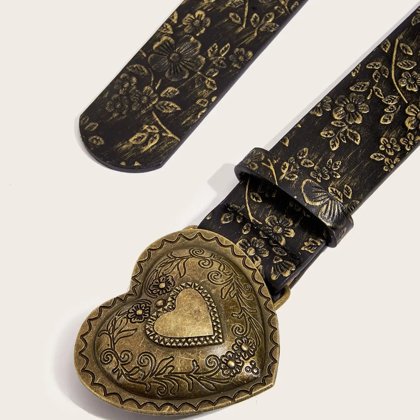 A love buckle pattern PU leather belt fashionable casual jeans 5