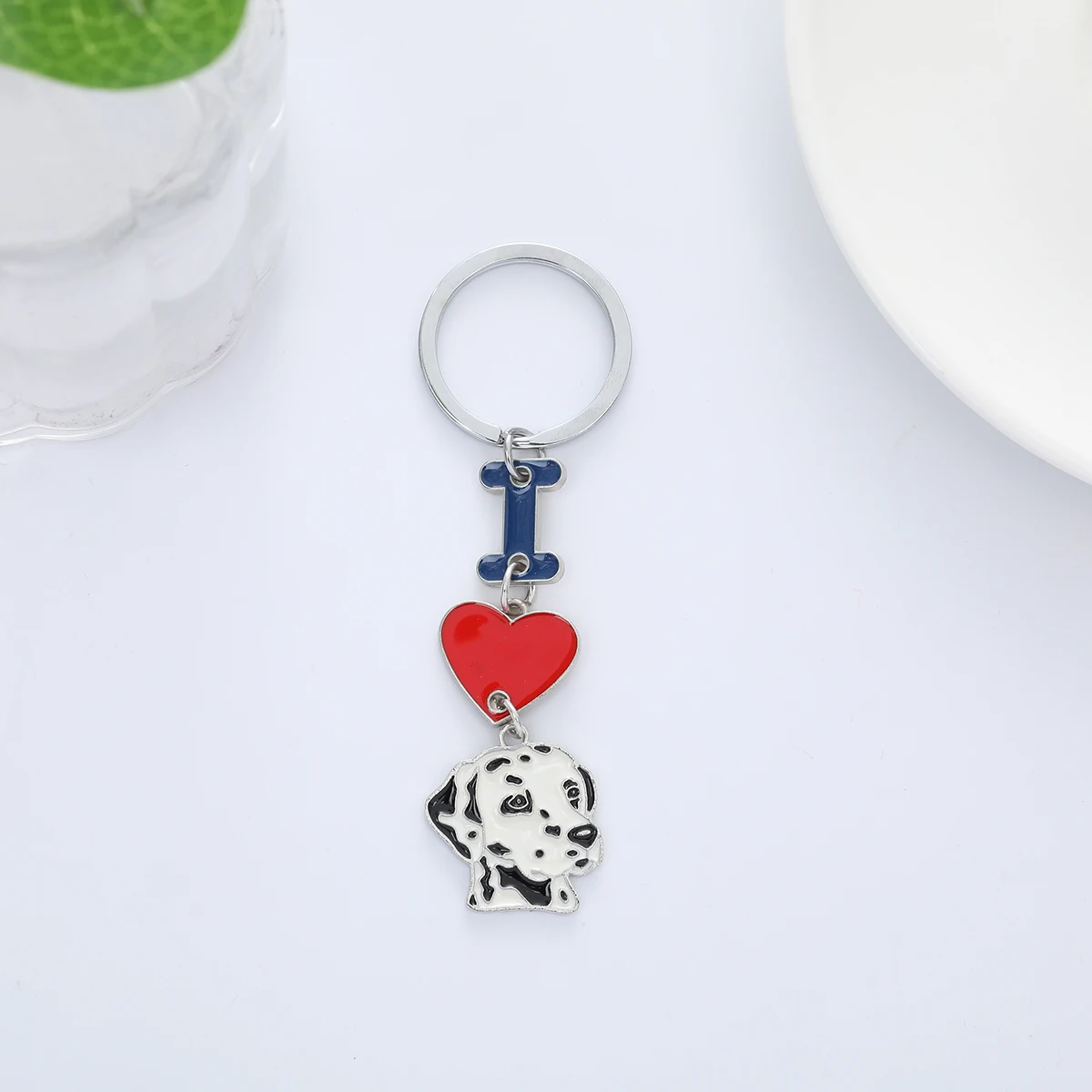 cute-cartoon-dog-metal-keychain-for-men-women-gift