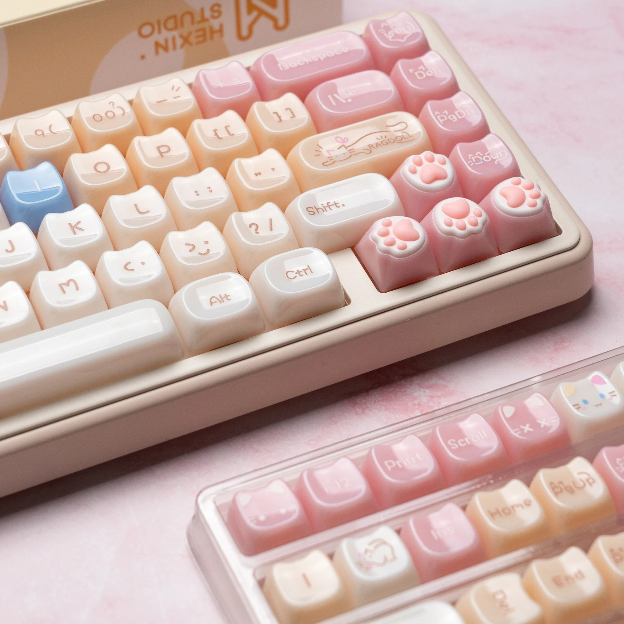 150 Key Cartoon Bear Keycaps - PBT Dye Sublimation Keys For Mechanical Keyboards
