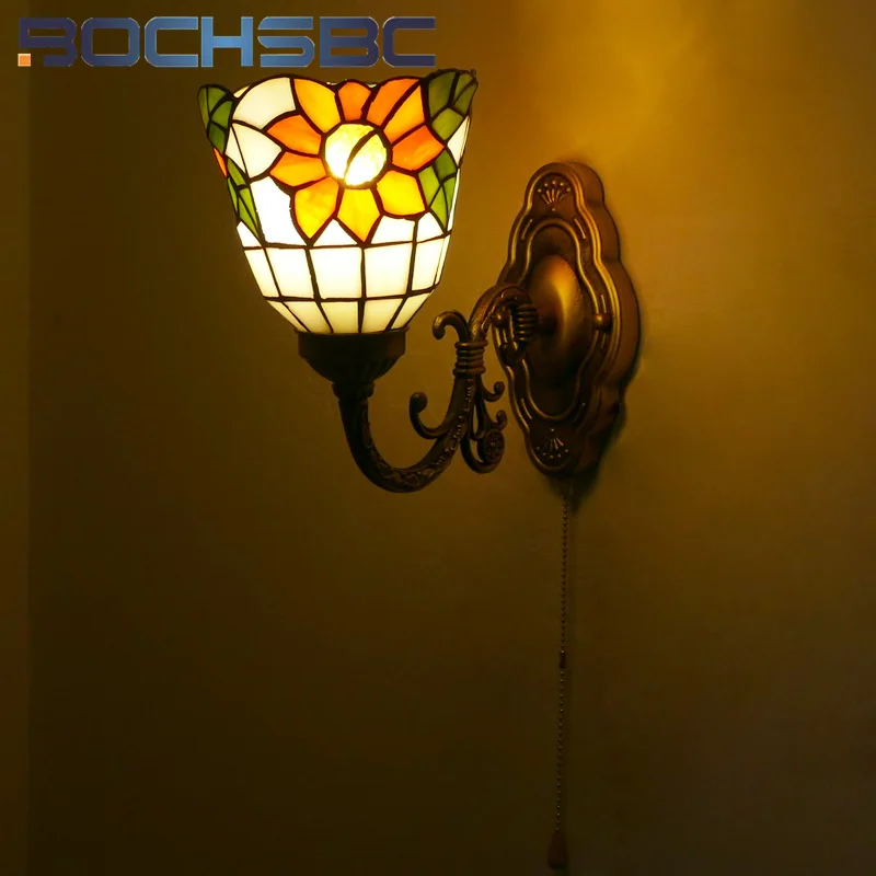 

Витражное стекло BOCHSBC в стиле Тиффани, Подсолнух, американский Ретро настенный светильник для спальни, прикроватный светильник, гостиная, коридор, искусственный Декор