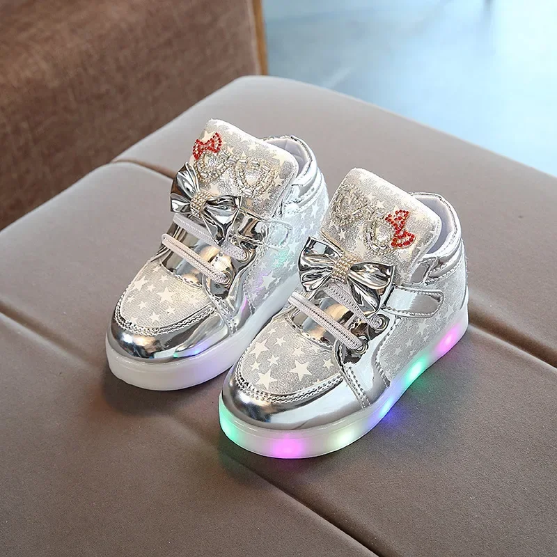 Children's Led Sneakers Girls Cute Glowing Princess Shoes Toddler Luminous Non-slip Footwear Kids Soft Bottom Lighted Sneakers 4