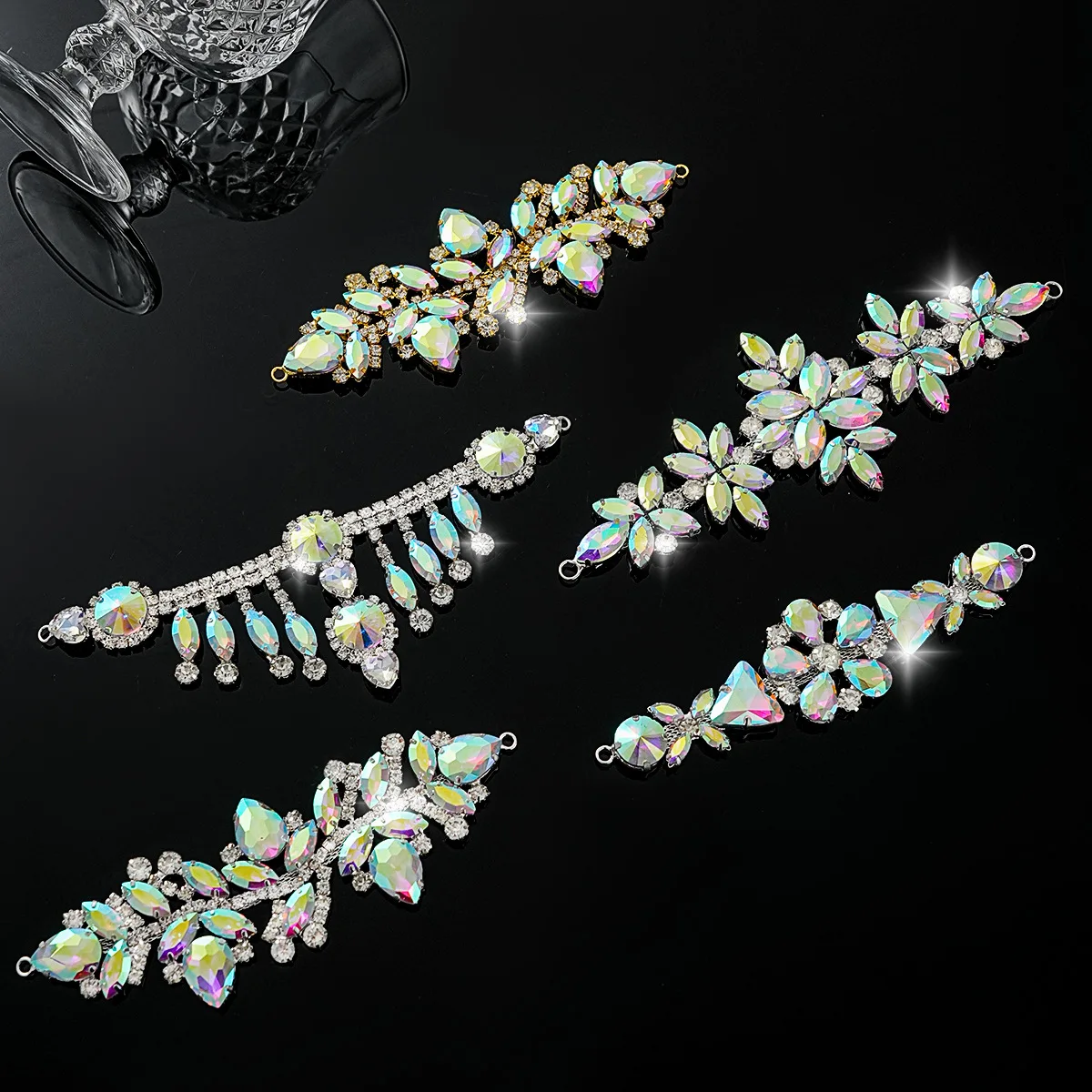 5 Stück Strass-Dekoration Kristall-Diamant-Accessoires DIY-Handwerk Hochzeits-Abendkleid Funkelnde Strass-Nähzubehörteile