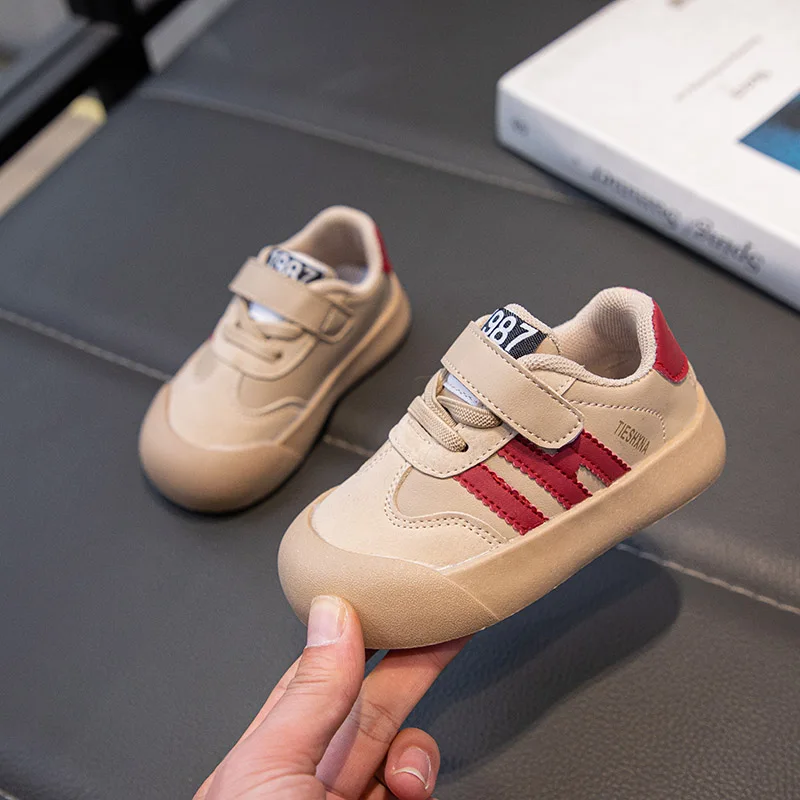 Baskets décontractées pour enfants, chaussures de sport respirantes pour garçons et filles, chaussures de tennis, mode printemps, blanches, plates, course à pied_voghion.com