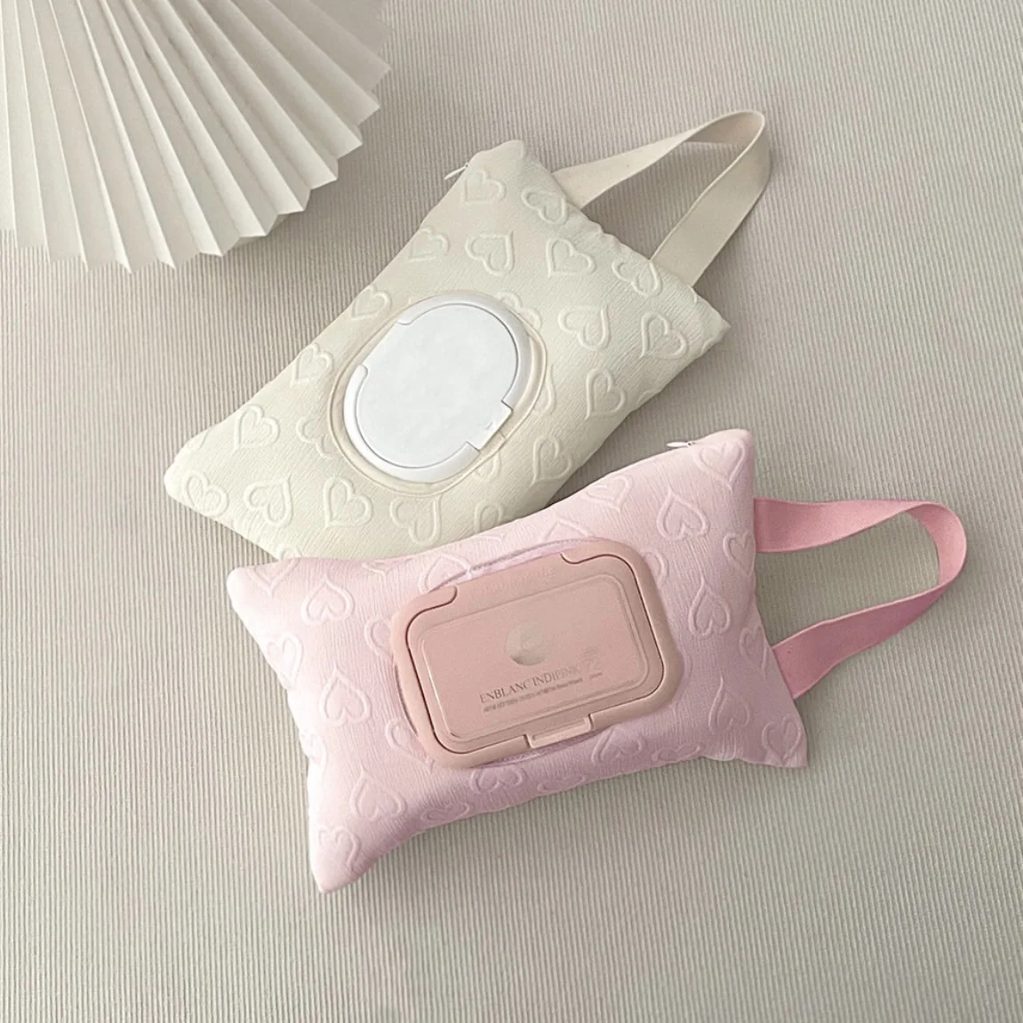 Baby Stroller Heart Wet Wipes Case Extraction Tissue Box Travel Car Portable Handheld Storage Bag Newborn Hanging Bag for Cart 4