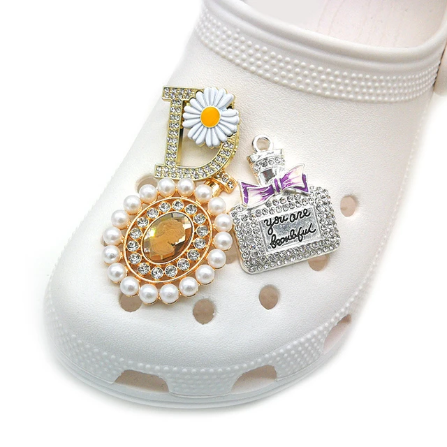 1PCS Designer Shoe Charm for Croc Rhinestone Metal Luxury Cute Bear Croc  Jeans Shoe Decorations Accessories Girl Gift