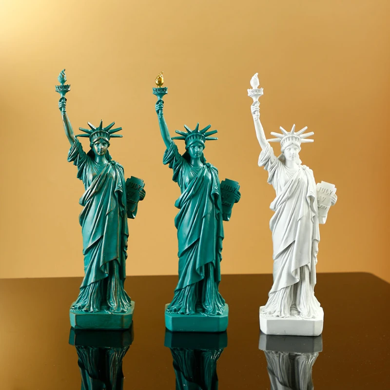 

Resin Statue of Liberty Vintage Model Figurines Abstract Figures Goddess Collection Interior Office Desktop Decoration