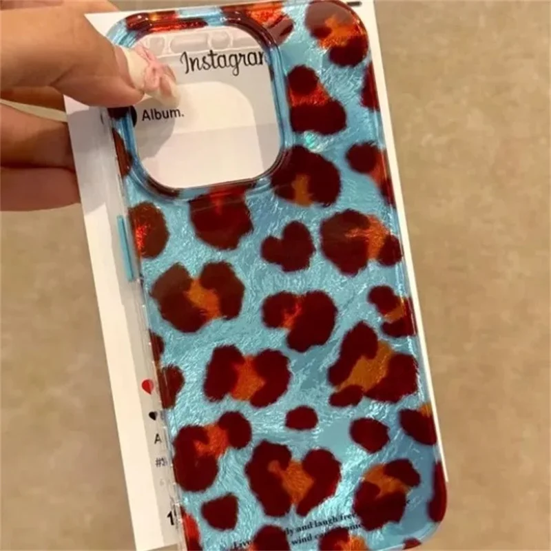 Blue Retro Leopard Print Phone Case with Whirlpool Pattern