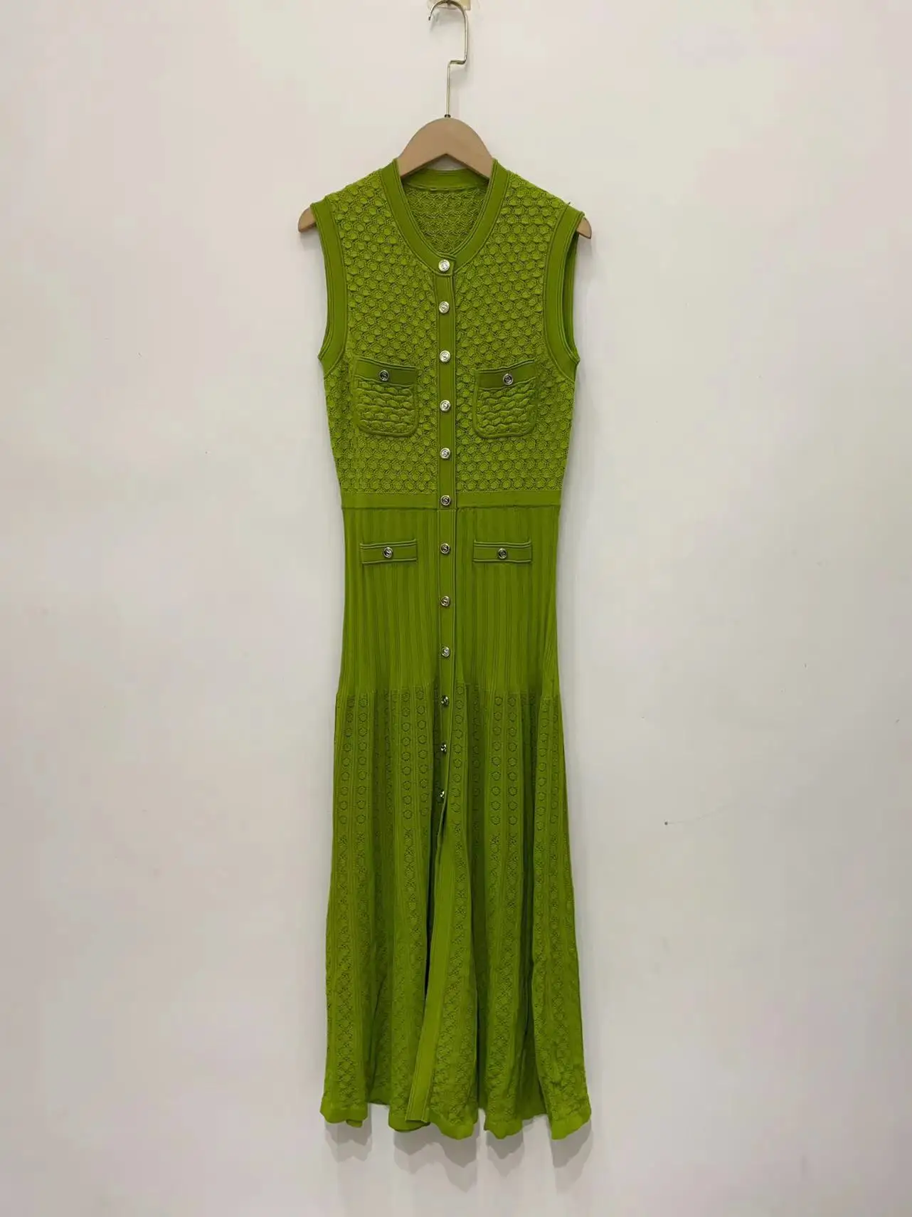 

Women Green or Black Knit Midi Dress Summer 2024 Sleeveless Round Neck Single Breasted Female Elegant Robe