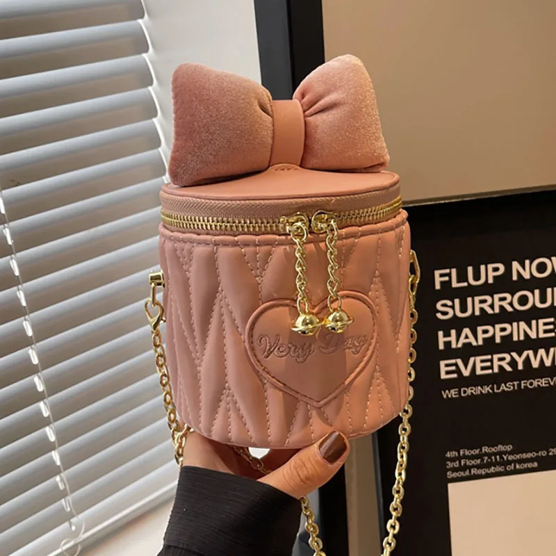

South Korea Ins Cute Girl Bag 2024 New Classic Style Chain Rhombus Bucket High-Grade Messenger Bag