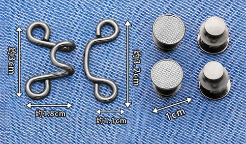 Large Black   (32mm)