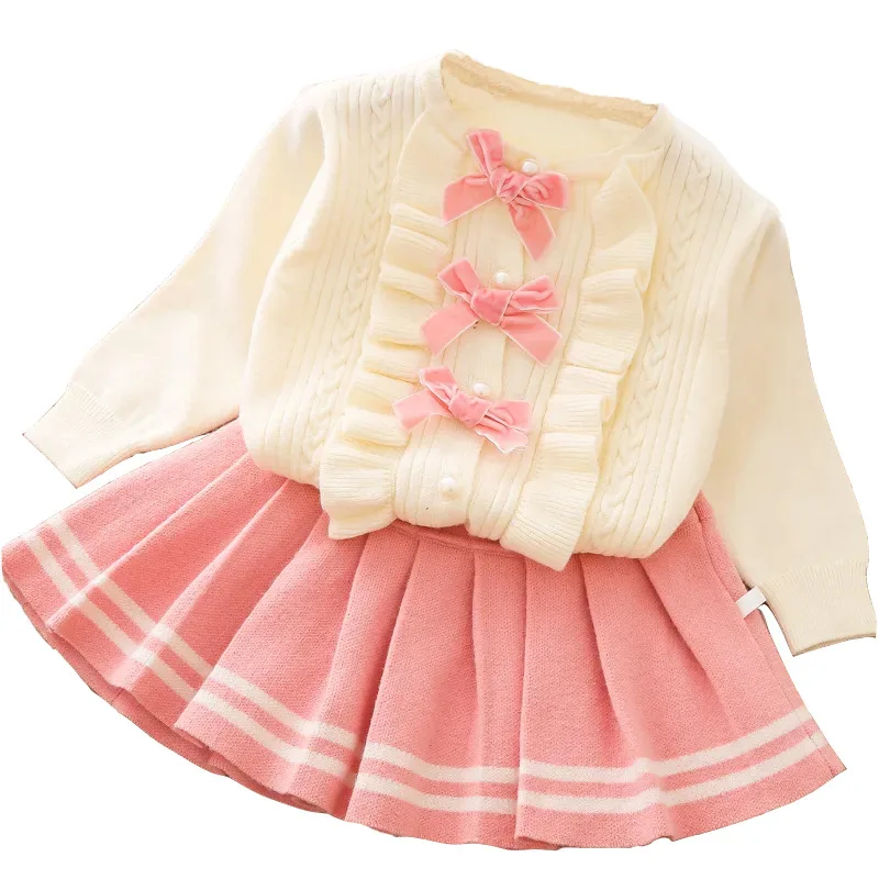 

Baby girls in the spring and autumn winter suit han edition of the new western style female college wind hair dress baby clothes