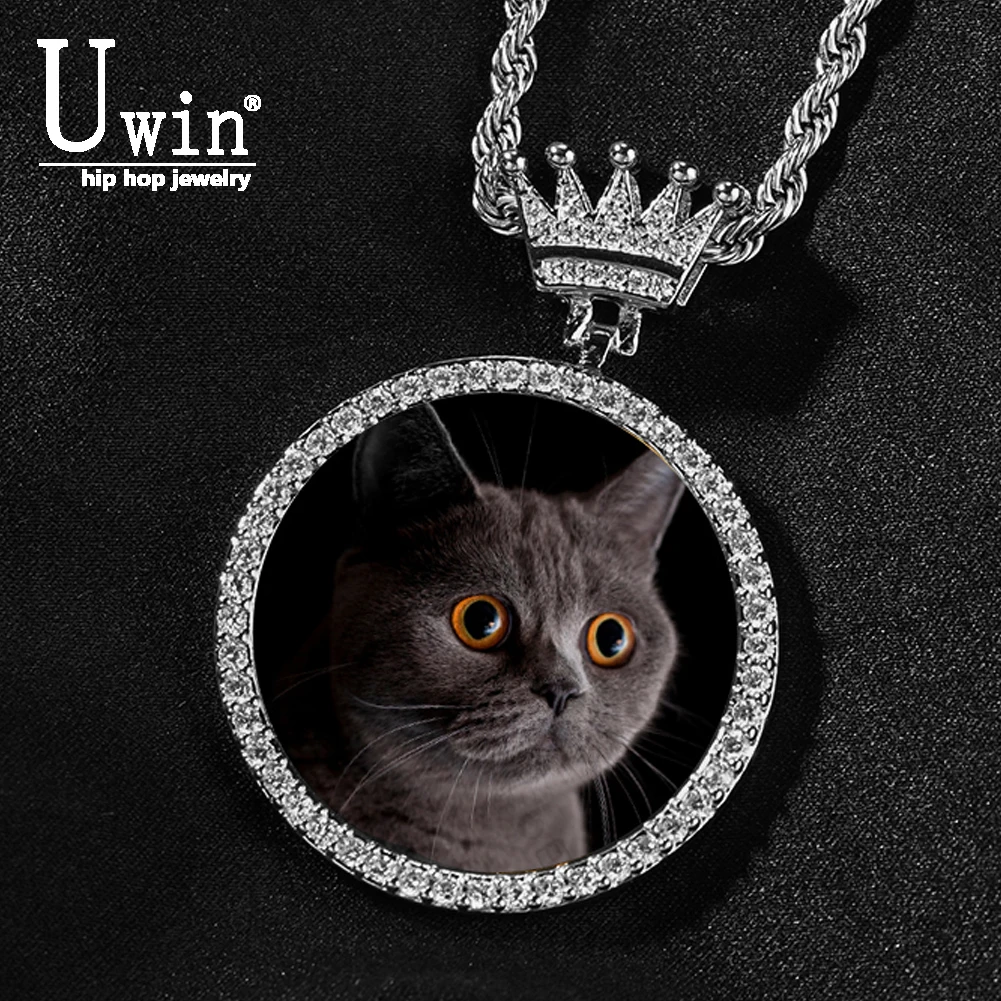 

Uwin Custom Round Photo Medallions Necklace with Crown Clasp Photo Memory Pendant Personalized Fashion Hip hop Jewelry For Women
