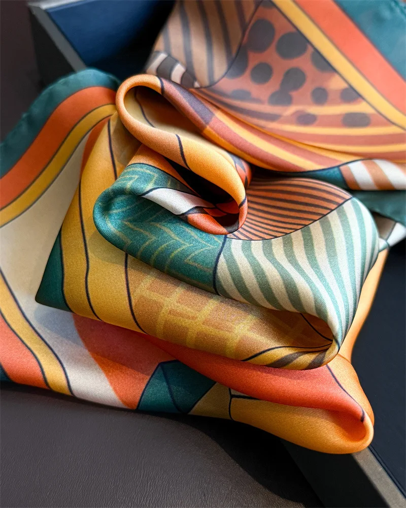 2026 neue Geometrie Druck Seide Quadrat Schals Frauen Schmücken Krawatten 70*70 cm Kopftuch Dame Sommer Hijab Weibliche halstuch Wraps – Detail 16