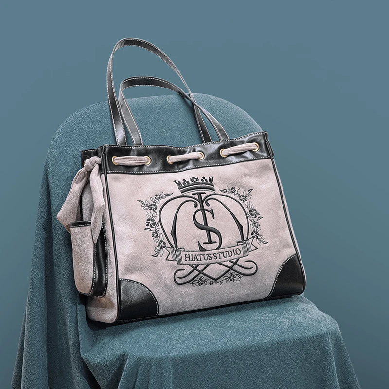 

Women Canvas Shoulder Bag Vintage Letter Embroidery Large Capacity Handbag Fashion Female Faus Suede Zipper Street Tote Bags