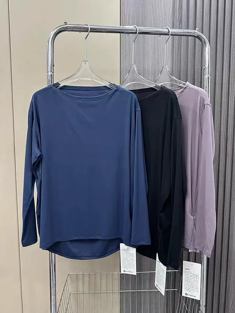 Рисунок 3 - Футболка женская с длинным рукавом