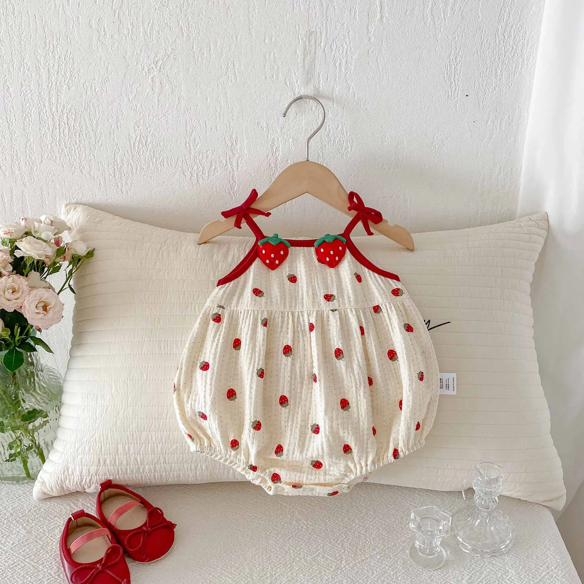 Summer Baby Girls Strawberry Print Bodysuit