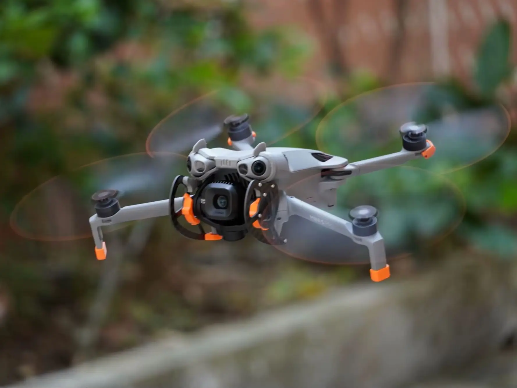 Étui de Protection pour Drone en Fibre de Carbone - Léger et Résistant