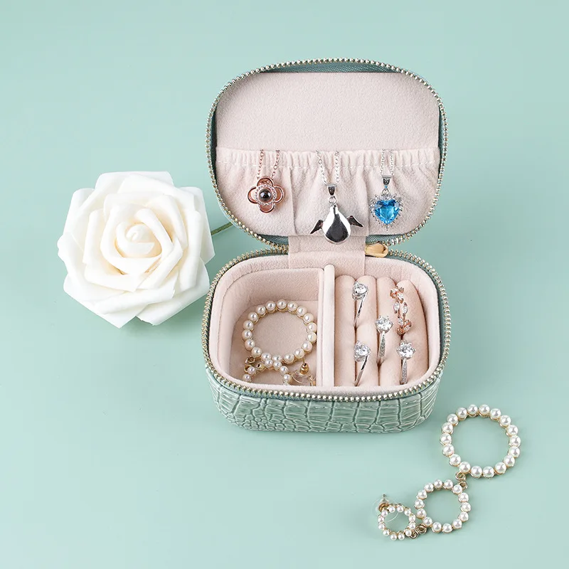 

Makeup Bags Jewelry Box PU Leather Portable Jewelry Bag Bracelet Jewelry Earring Storage Box Cosmetic Bag Make Up Bag