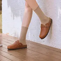 Shevalues Sabots en cuir végétalien pour femmes, mules confortables à semelle en liège pour hommes, chaussures unisexes tendance à enfiler avec soutien de la voûte plantaire 3