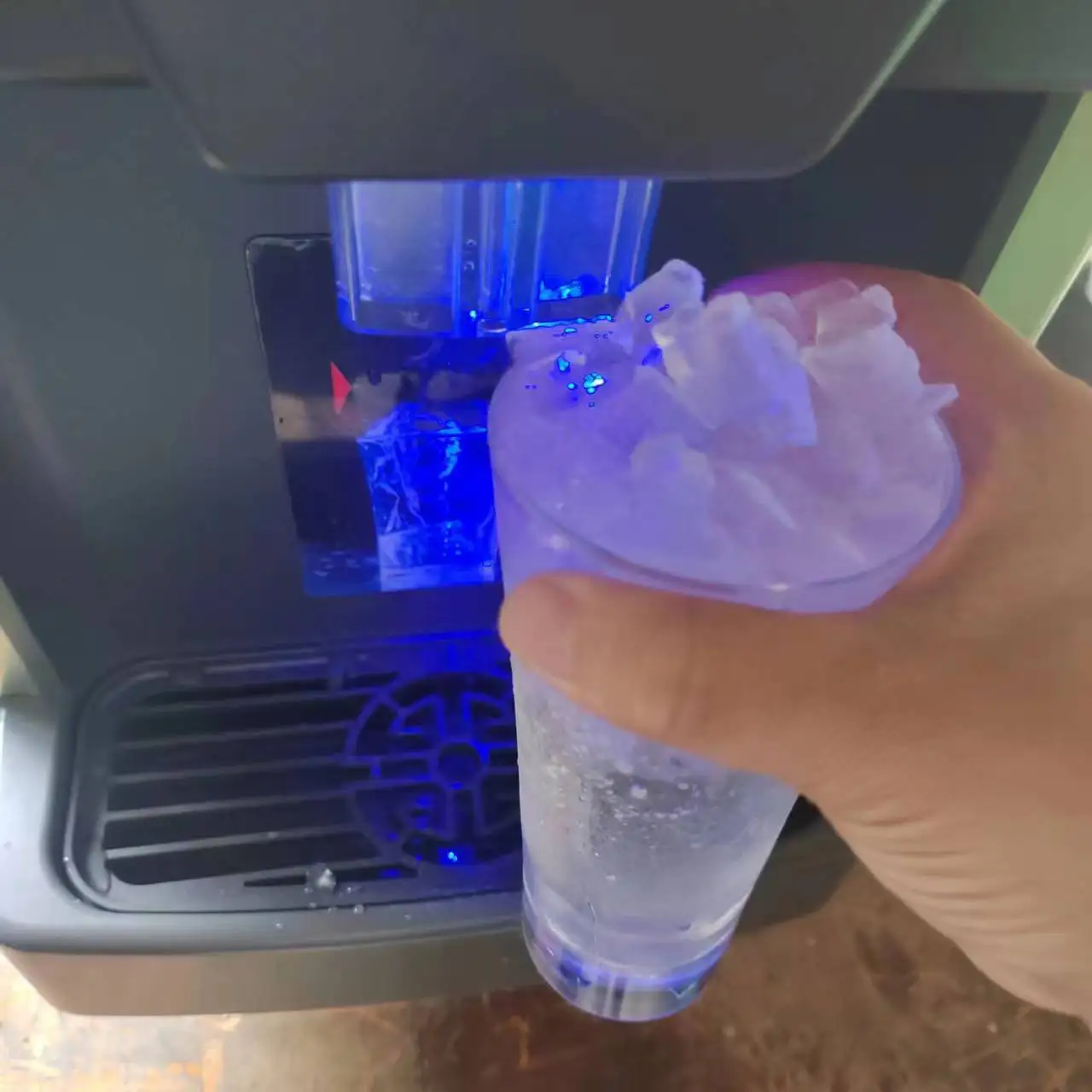 2024 Automatic Hot sale ice Water Dispenser with Ice Maker Water Dispenser Electric Stand Plastic factory 6