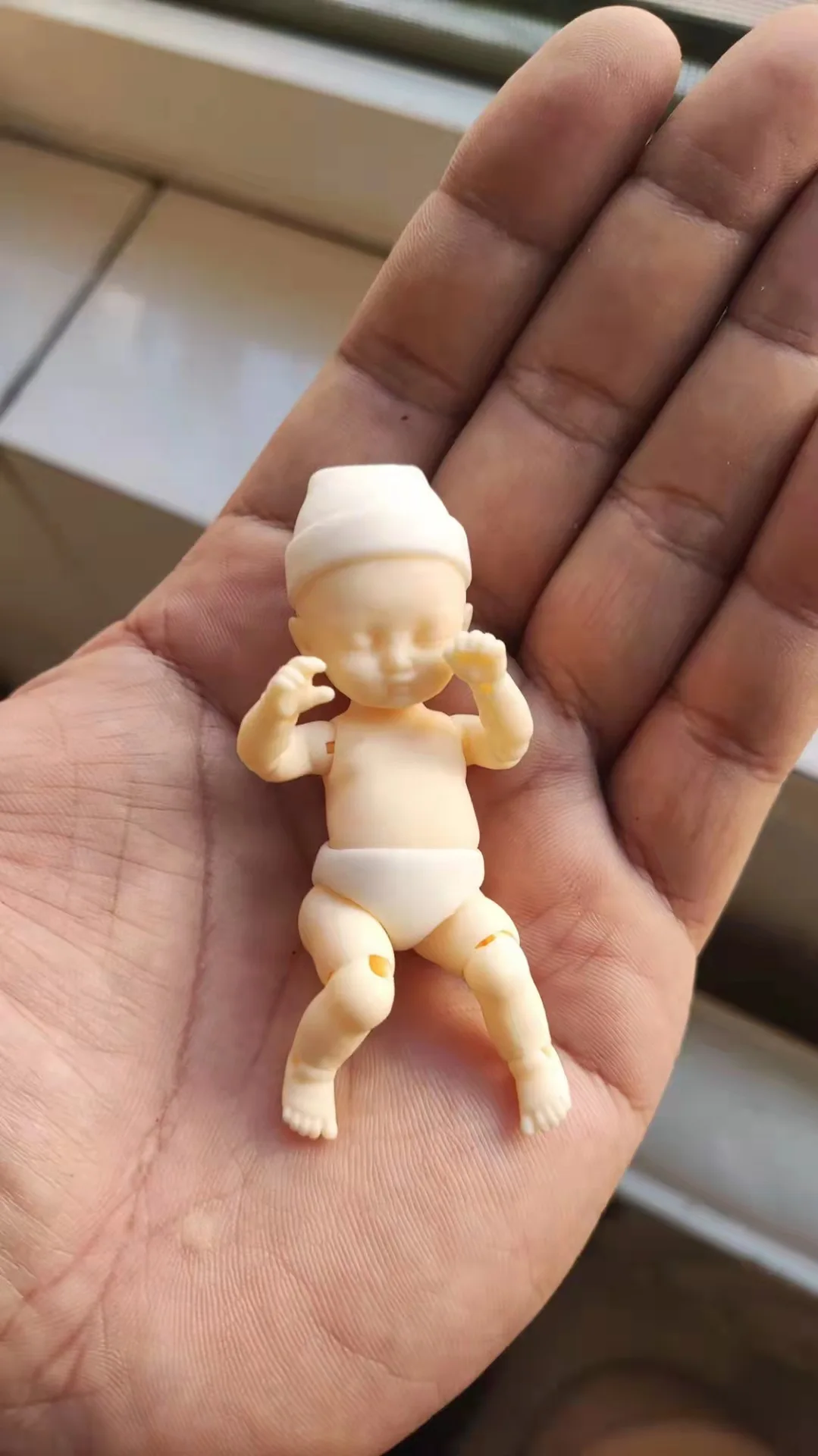 

Original 3.5cm BJD 1/50 Jointed Thumb Doll QI Reborn Baby Top Quality Ultra Exquisite Mini Resin Model Toy Adult Kid Mom Gift