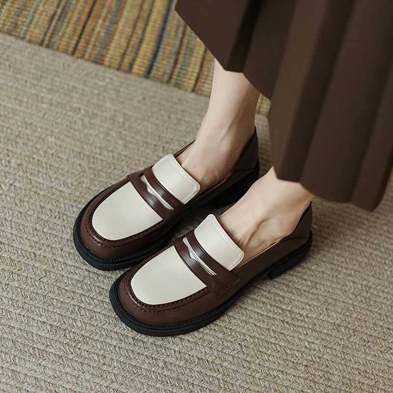 

QZYERAI 2022 Leather Spring Autumn Women's Classic Loafers Shoes Female Thick-soled College Office Lady Daily Casual Girl 34-43