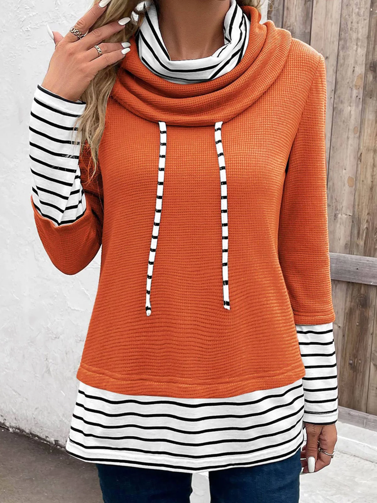 Рисунок 3 - Свитшот женский однотонный в полоску