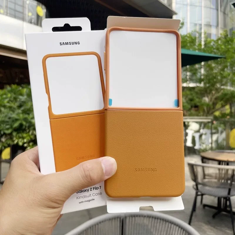Premium Genuine Leather Case with Magnetic Wireless Charging