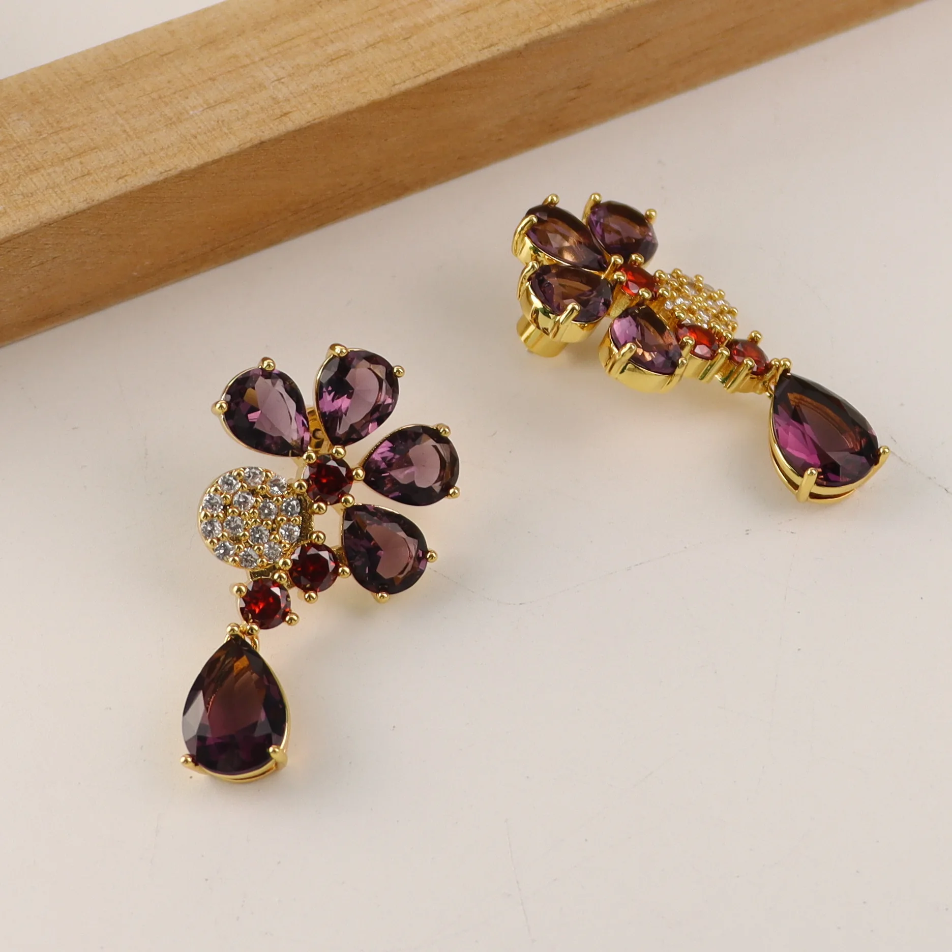 European and American colored water drop zircon inlaid flower earrings
