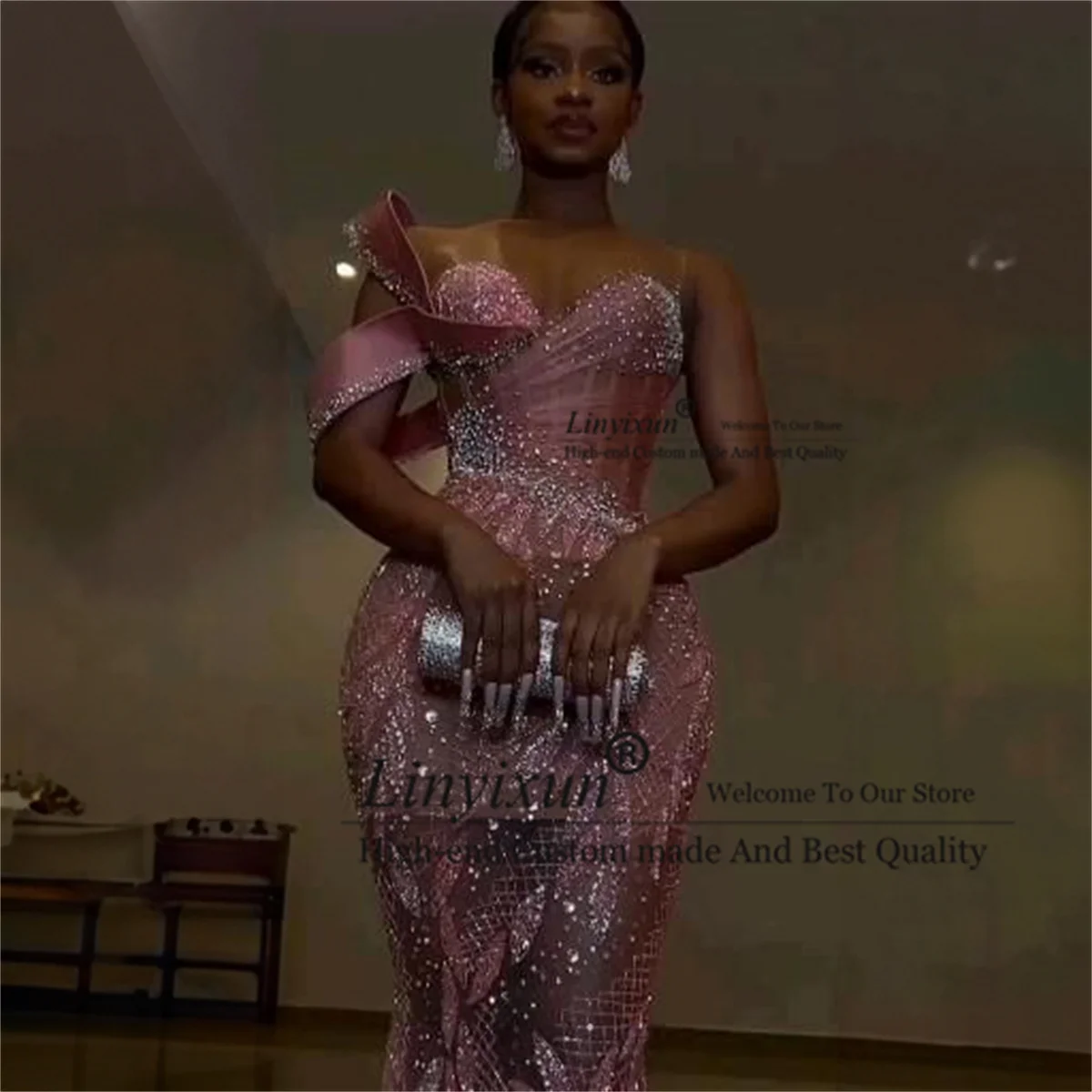 반짝이는 스팽글 인어 무도회 드레스, 쉬어 넥 오프 숄더, 생일 저녁 파티 가운, 핑크 민소매 스윕 트레인 가운 