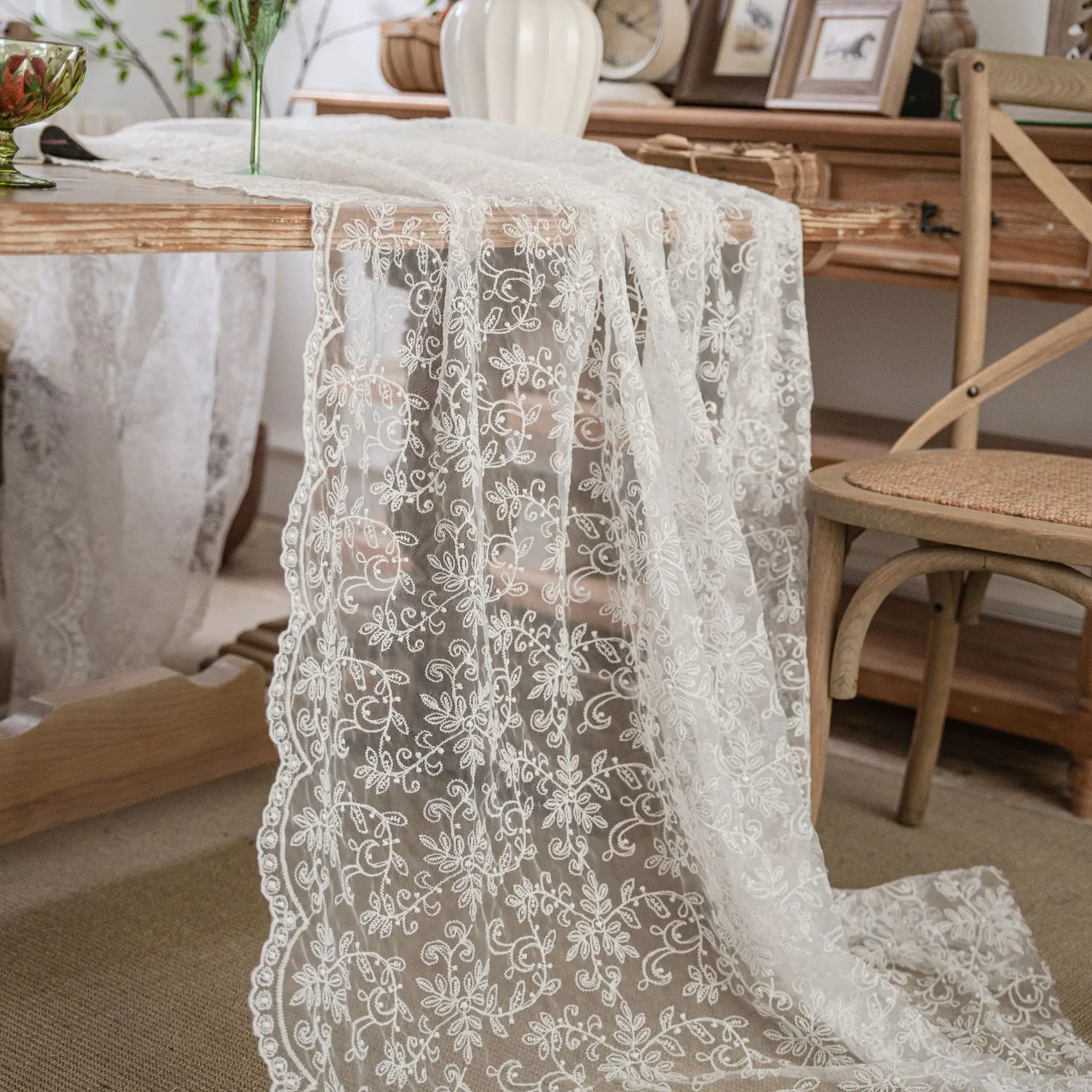 

Lace Tablecloth Rectangular White Overlay Tea Table Cover Floral Embroidery Vintage for Wedding Outdoor Party Decor Exquisite